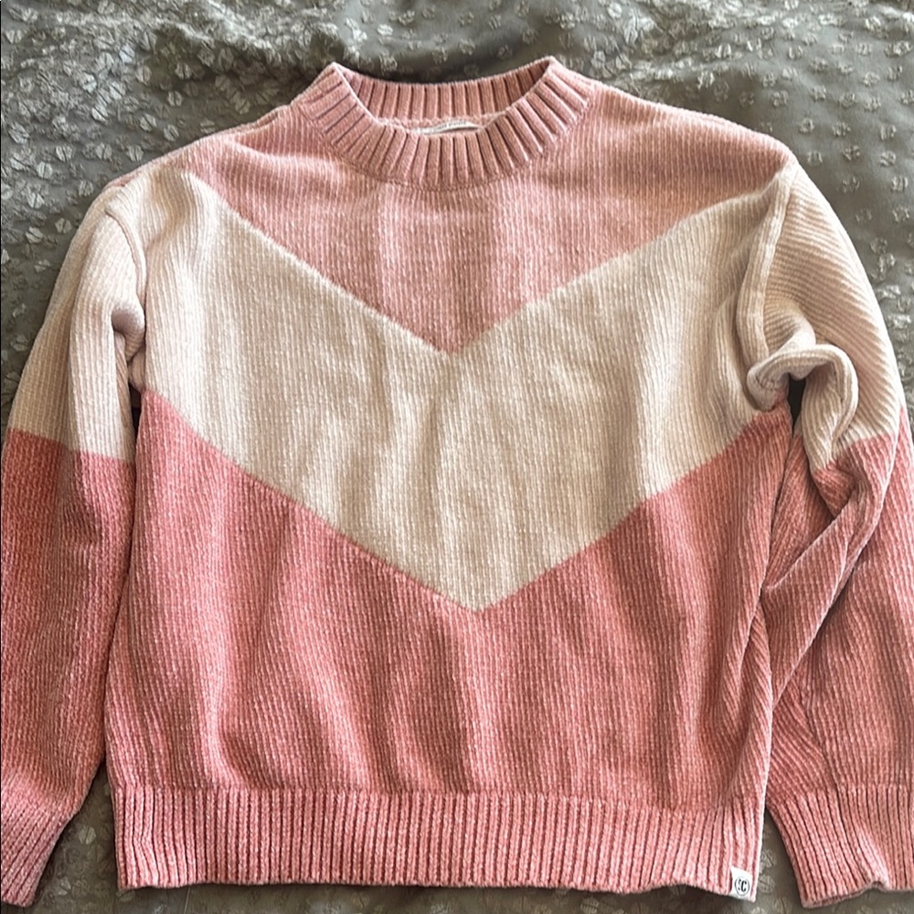 💫 3 for $15 - Pink and Cream Color Block Sweater